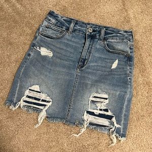 AMERICAN EAGLE DENIM SKIRT SIZE 4